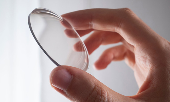 Gözlük Camlarında İncelik Sanatı