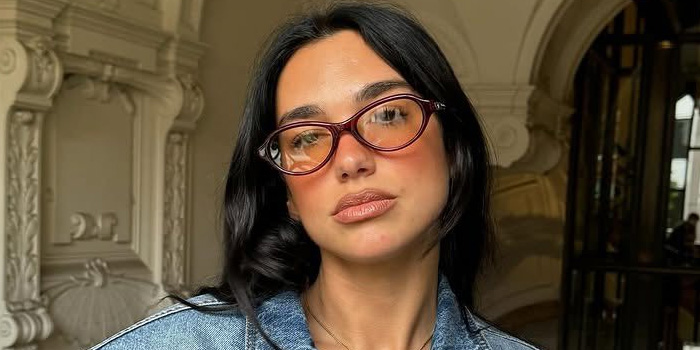 Gözlük Kullanan Kadınlara Makyaj Önerileri