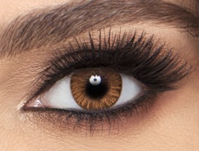Air Optix Colors Honey rengi takılı göz