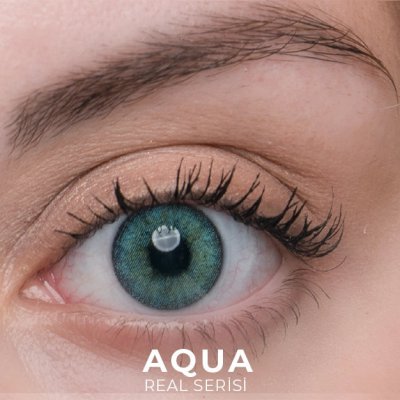 Labella Real Aqua renkli kontakt lens — gözde görünümü